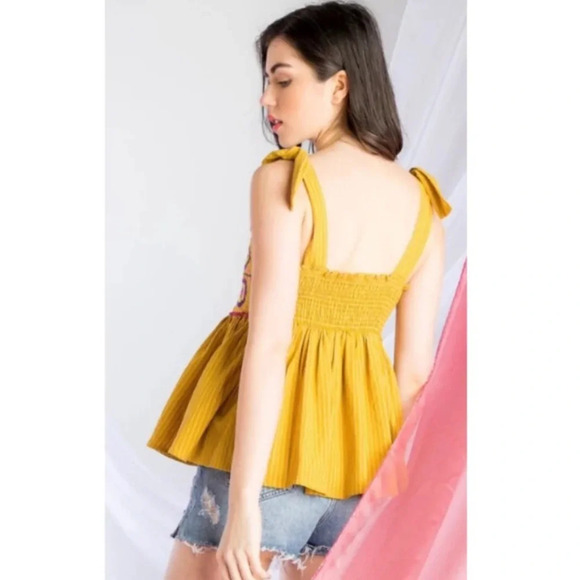 🆕 Altar’d State Embroidered Top, medium - Picture 2 of 7